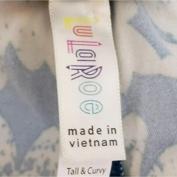 Lularoe Tall & curvy printed leggings‎ - Picture 4 of 4